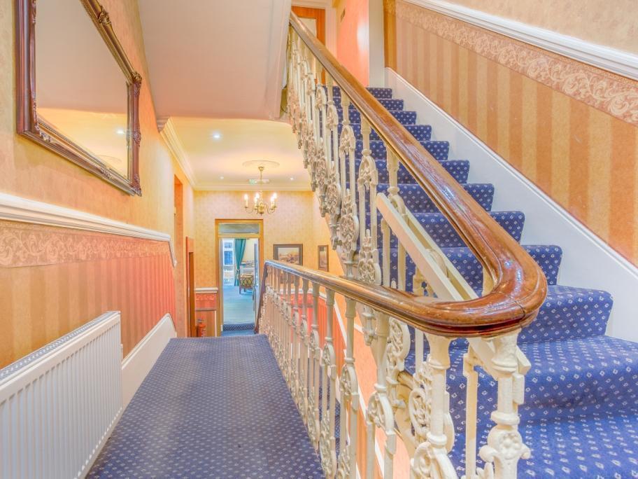 London Town Hotel Exterior photo