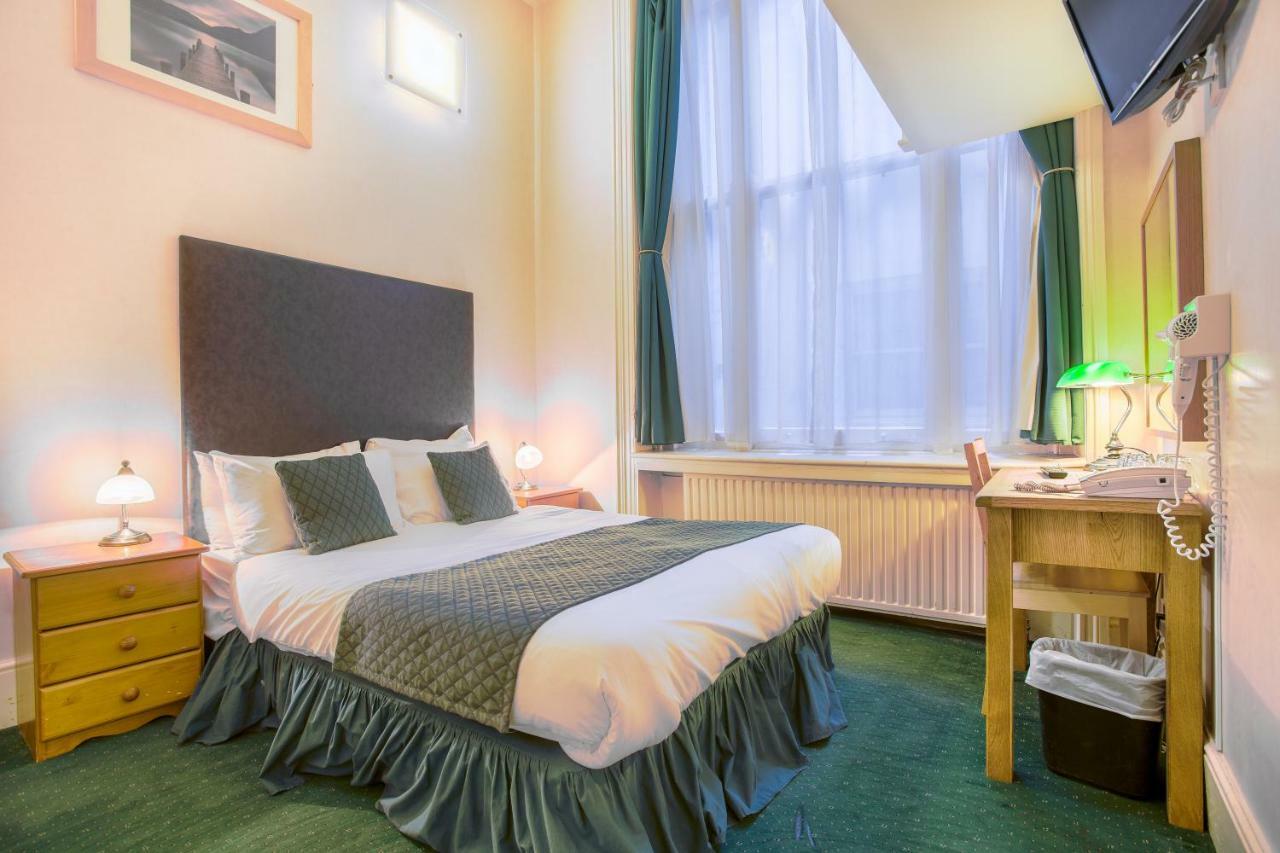 London Town Hotel Room photo