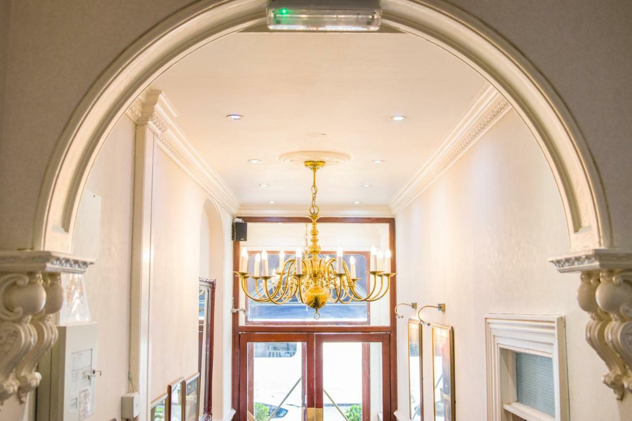 London Town Hotel Exterior photo