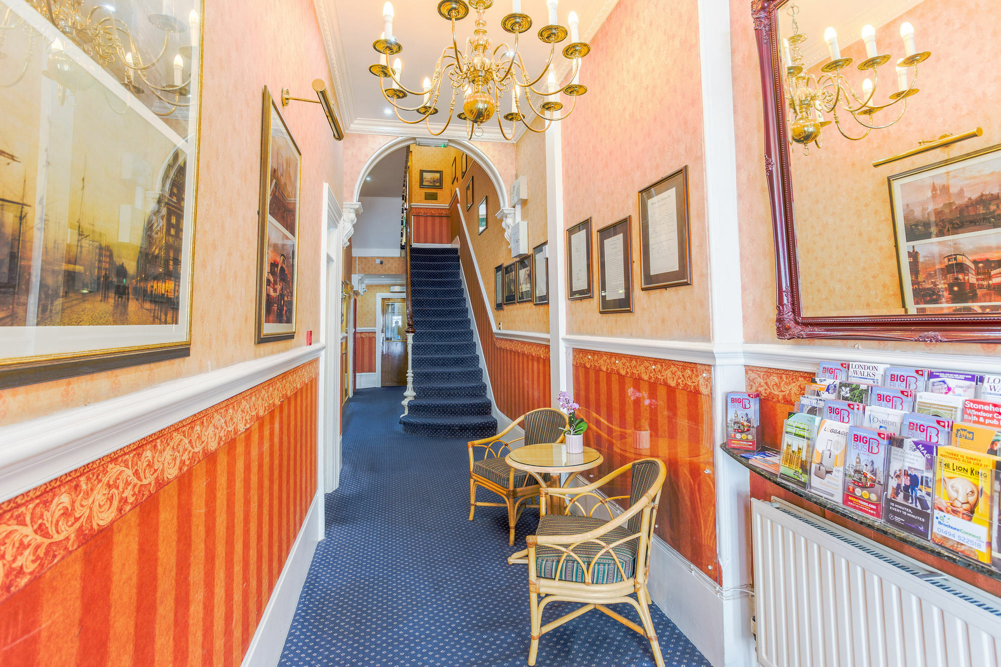 London Town Hotel Exterior photo