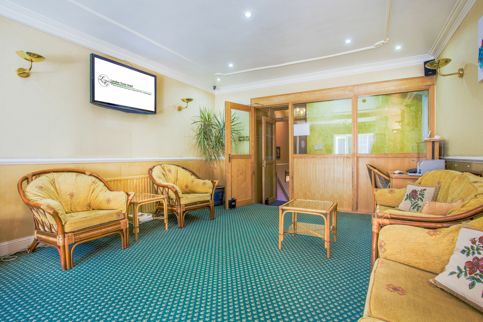 London Town Hotel Exterior photo