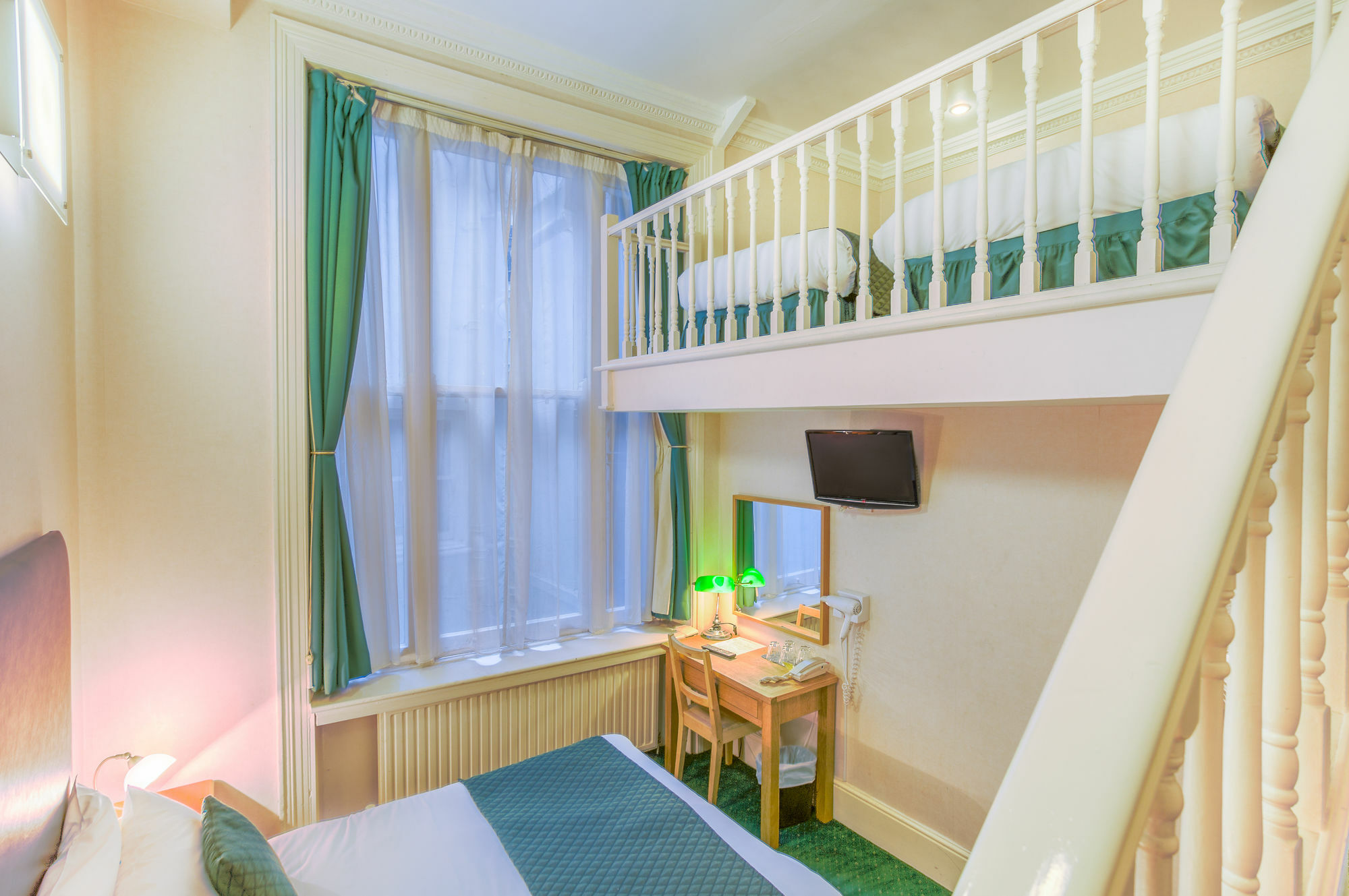 London Town Hotel Exterior photo