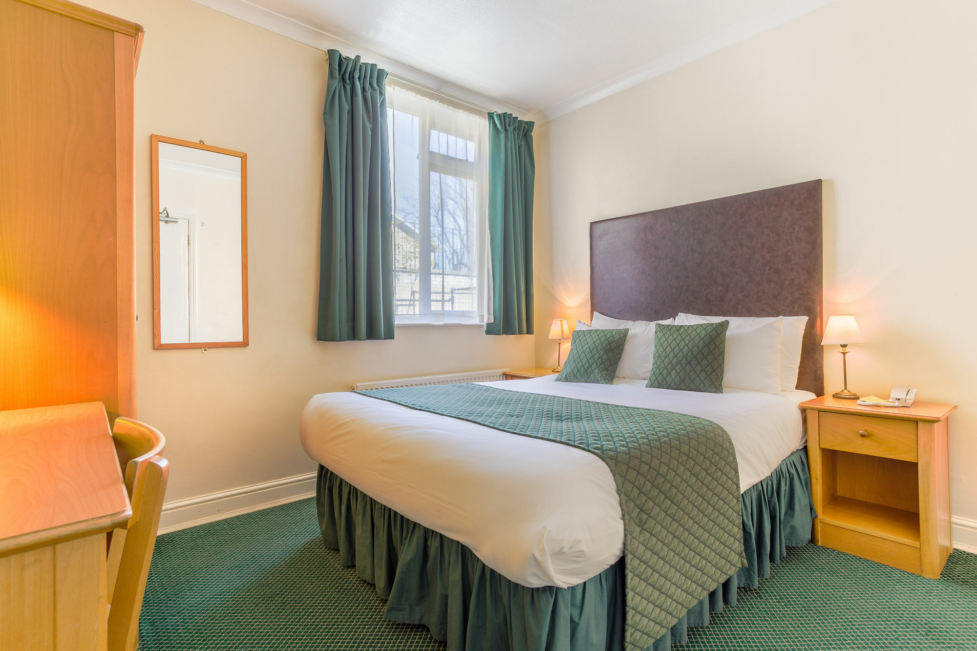 London Town Hotel Exterior photo